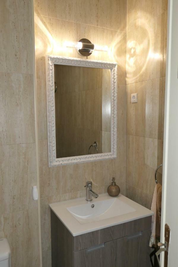 Ferias No Bairro Apartment Lisbon Exterior photo